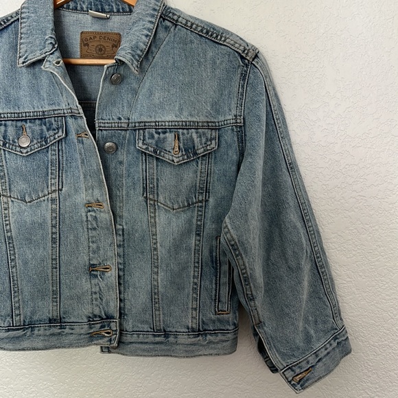 Gap Denim Cropped Jean Jacket - Picture 4 of 4